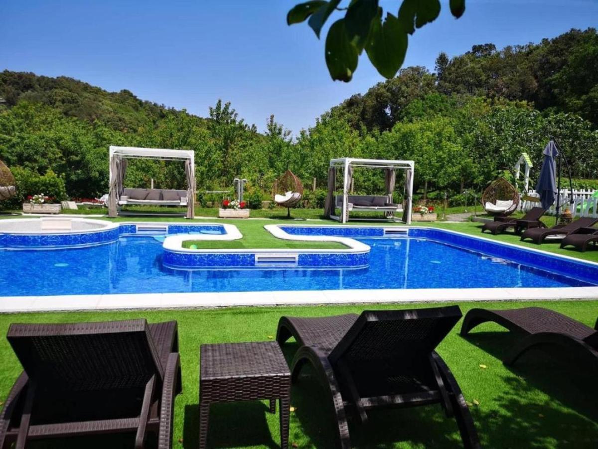 קמפור Apartments Villa Subic מראה חיצוני תמונה